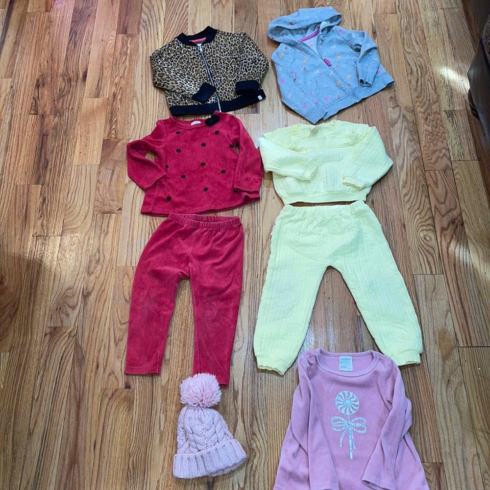 HUGH  lot bundle of Winter Toddler clothing girls 3T  9 pieces